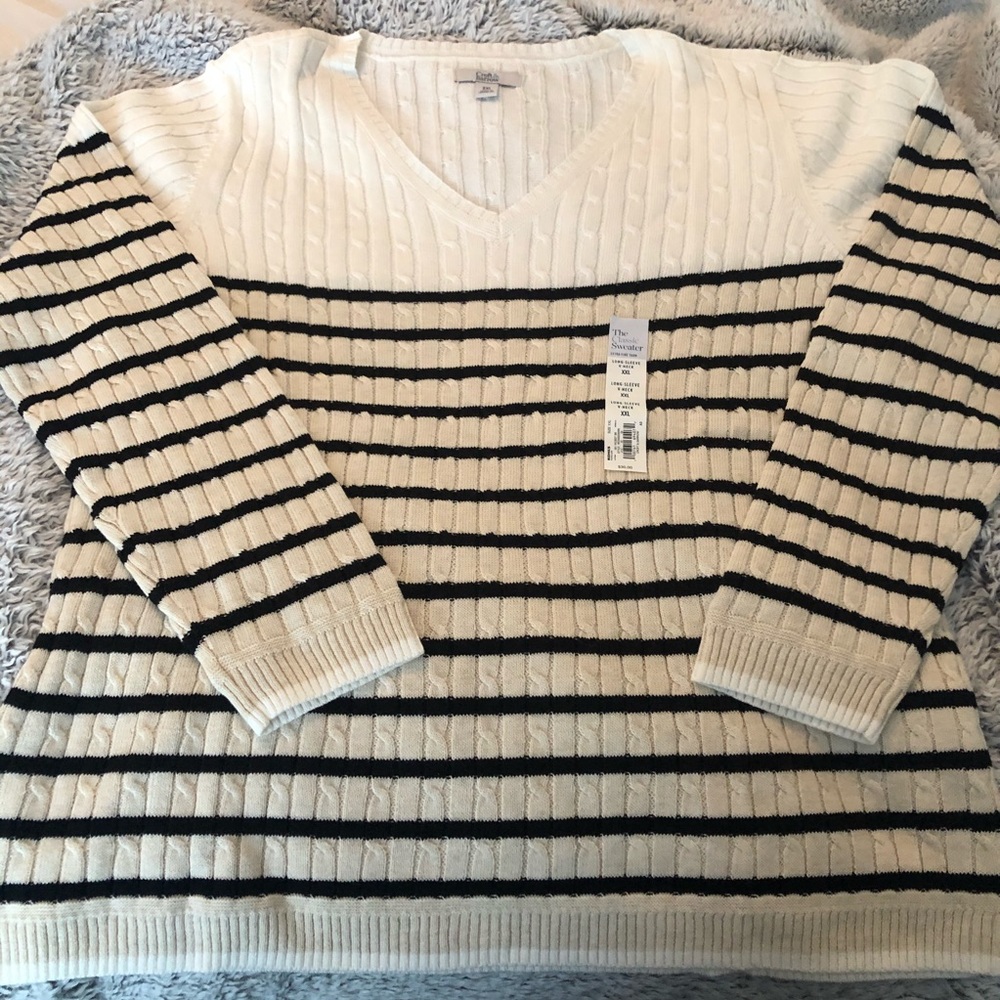 V neck sweater